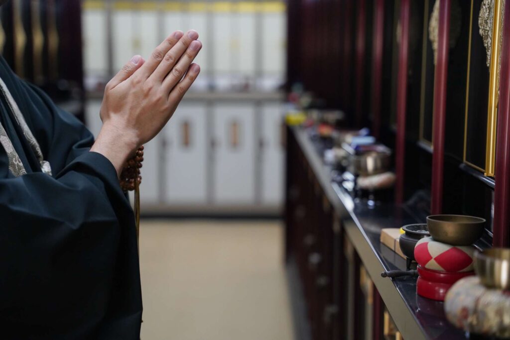 納骨堂と永代供養の違いは？費用なども紹介